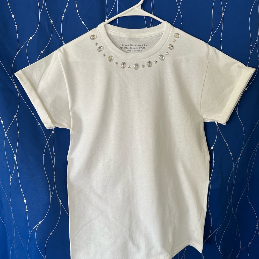 Hand Crafted Cotton Short Sleeve Tee with Jeweled Neckline! Size S, M, L.